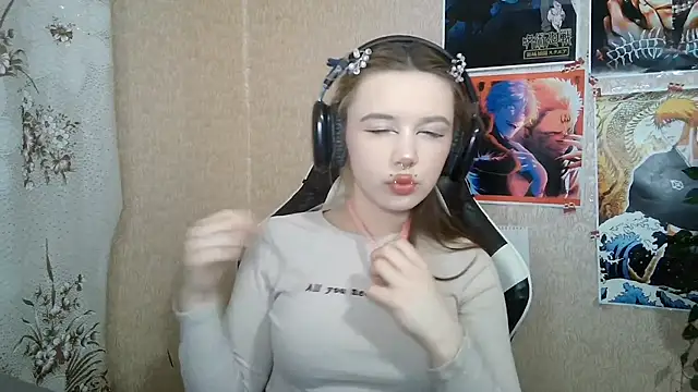 Snapshot of MilaTyan chatting on March 24, 2026, 5:18 pm MilaTyan online show from March 24, 2026, 5:18 pm