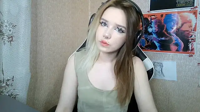 Snapshot of MilaTyan chatting on March 28, 2026, 6:18 pm MilaTyan online show from March 28, 2026, 6:18 pm