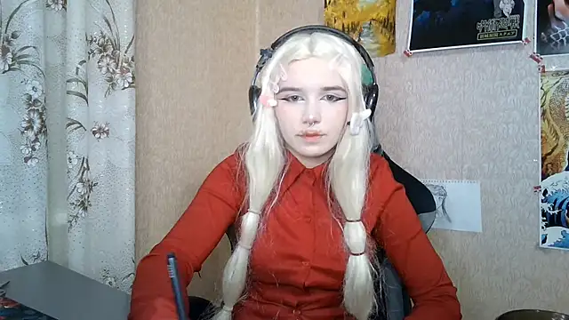 MilaTyan online show from April 23, 2026, 5:04 pm