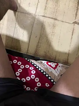 pussylicker9927 online show from March 13, 2026, 7:09 pm