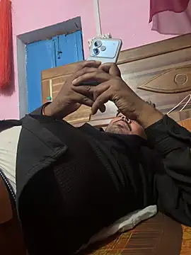 pussylicker9927 online show from April 24, 2026, 7:44 am