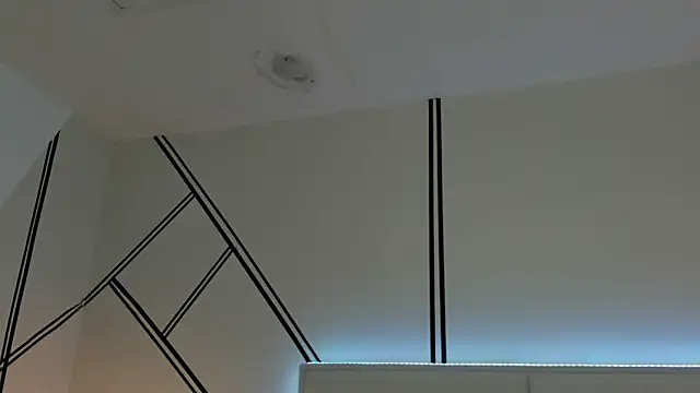 evangeline valencia online show from March 29, 2026, 4:18 pm