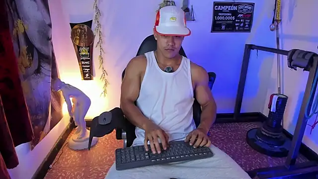 Rob zaens33 online show from May 5, 2026, 2:58 pm