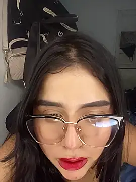 mila quin online show from May 6, 2026, 5:25 am