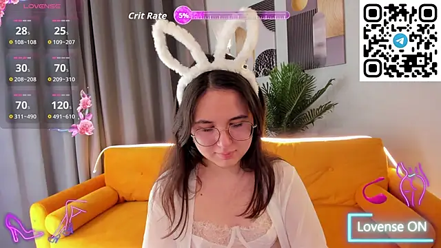 Snapshot of leylamirage chatting on May 12, 2026, 12:24 pm leylamirage online show from May 12, 2026, 12:24 pm