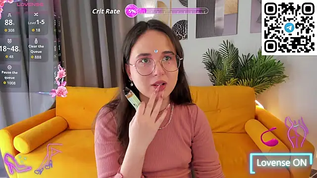 Snapshot of leylamirage chatting on May 13, 2026, 1:41 pm leylamirage online show from May 13, 2026, 1:41 pm