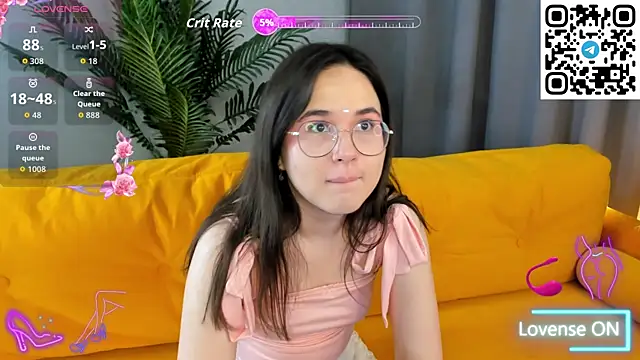 Snapshot of leylamirage chatting on May 24, 2026, 8:25 pm leylamirage online show from May 24, 2026, 8:25 pm