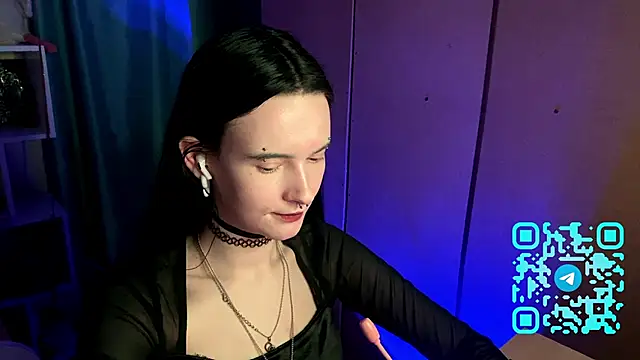 MabelDefina online show from March 26, 2026, 11:05 am