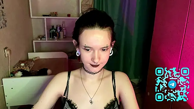 MabelDefina online show from April 26, 2026, 11:41 am