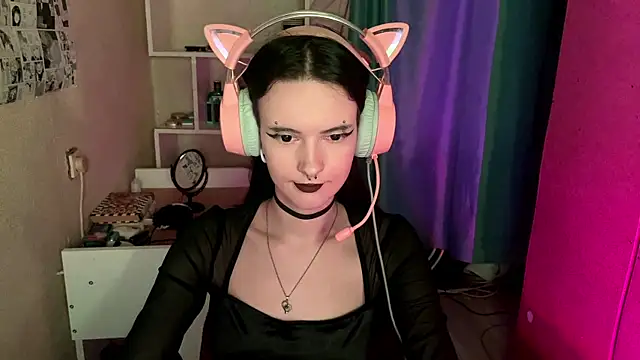 MabelDefina online show from May 10, 2026, 5:12 am