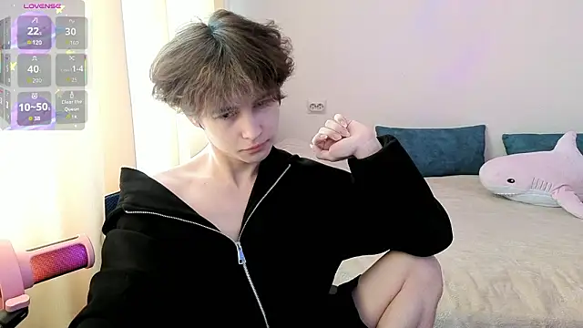  LukaHayes  online show from February 21, 2026, 11:00 am