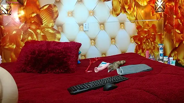 isabella barbie online show from March 28, 2026, 2:44 am