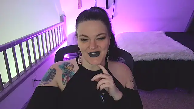 Snapshot of VixieNyx chatting on April 3, 2026, 5:22 pm VixieNyx online show from April 3, 2026, 5:22 pm