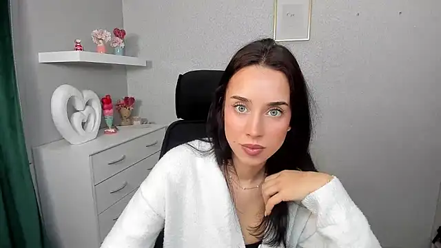 Snapshot of AdeleSolo chatting on March 20, 2026, 6:29 am AdeleSolo online show from March 20, 2026, 6:29 am