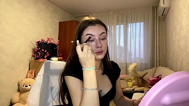 StephaniCute online show from May 14, 2026, 4:03 pm