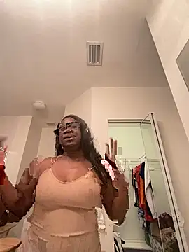 Snapshot of NiomiDivine chatting on February 19, 2026, 4:52 am NiomiDivine online show from February 19, 2026, 4:52 am