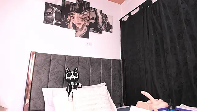 Helldy 666 online show from May 16, 2026, 3:03 am