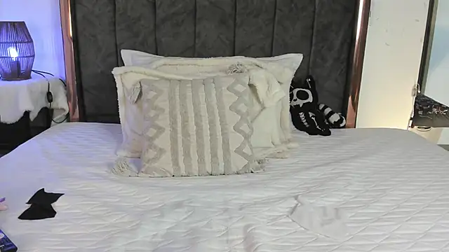 Helldy 666 online show from May 28, 2026, 1:47 am