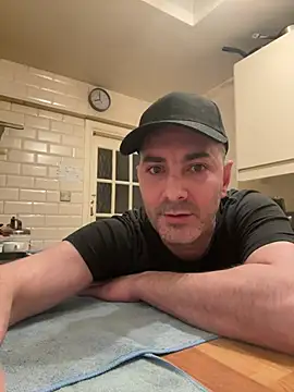 markbigX online show from February 17, 2026, 1:24 am