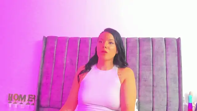 Snapshot of Evelin__thompsson chatting on May 12, 2026, 3:36 am Evelin thompsson online show from May 12, 2026, 3:36 am