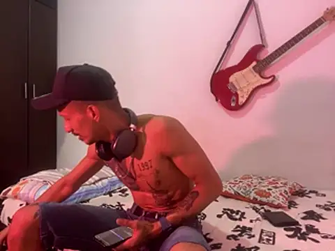 Snapshot of Andreyssantos chatting on February 17, 2026, 4:09 am Andreyssantos online show from February 17, 2026, 4:09 am