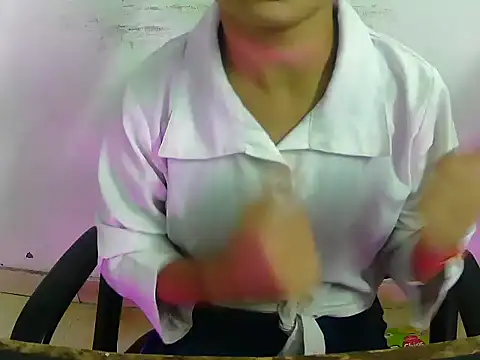 Hotsurbhi online show from March 14, 2026, 3:56 am