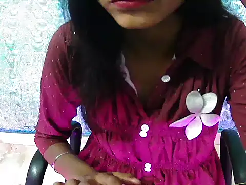 Hotsurbhi online show from April 12, 2026, 3:06 pm