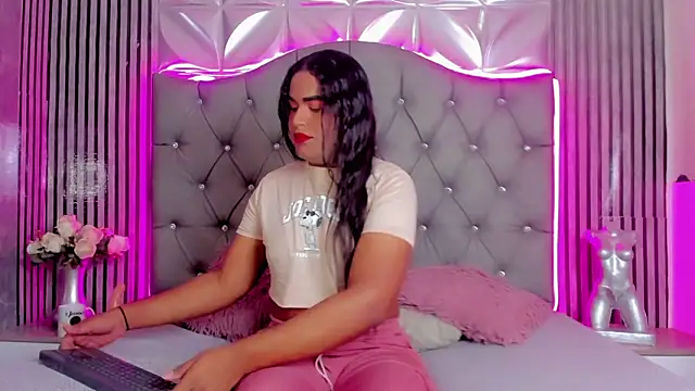 Snapshot of Valentina-Nova- chatting on April 26, 2026, 3:37 am Valentina-Nova- online show from April 26, 2026, 3:37 am