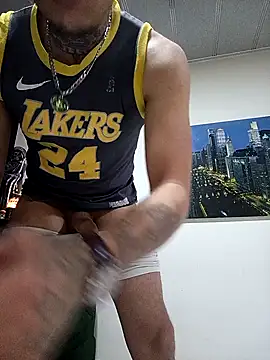 Snapshot of Valentino_dominusSex chatting on April 4, 2026, 9:01 pm Valentino dominusSex online show from April 4, 2026, 9:01 pm