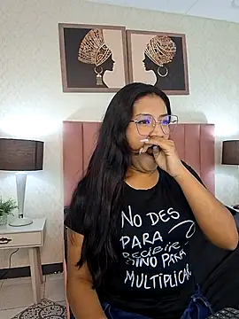 Snapshot of SweetMilie_gh chatting on April 1, 2026, 3:18 am SweetMilie gh online show from April 1, 2026, 3:18 am