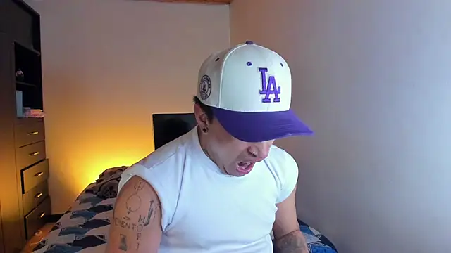 Jhon Sara online show from March 23, 2026, 2:21 pm