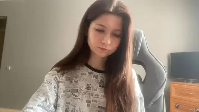 LunnaBliss online show from February 20, 2026, 12:27 pm