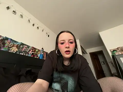 pinkhairfun16 online show from June 29, 2026, 10:54 pm