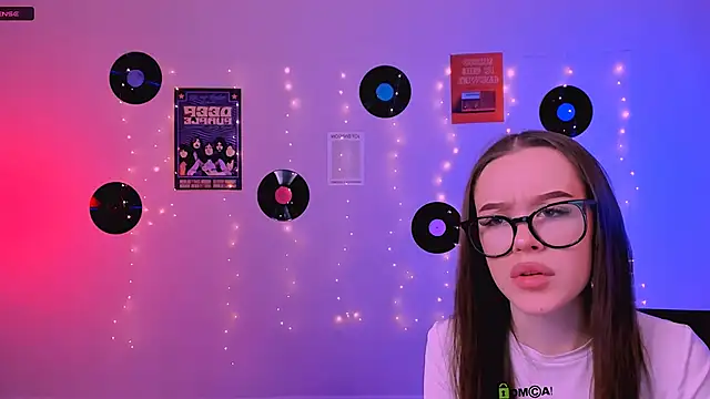 olivia rage online show from April 24, 2026, 8:39 am