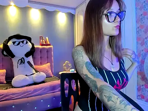 AliceLeet online show from March 23, 2026, 4:00 pm