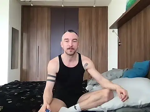 MikeVesrano online show from February 17, 2026, 3:19 pm