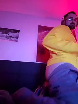 LargeLith online show from February 26, 2026, 12:31 am