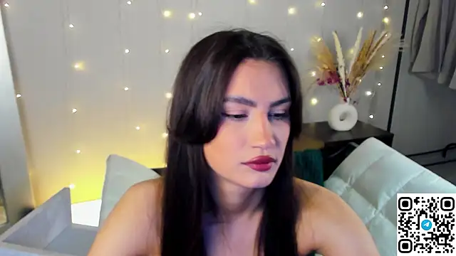 Adele Lanea online show from April 13, 2026, 7:58 am