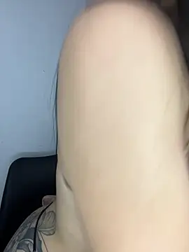 Snapshot of Sofia-squir chatting on April 5, 2026, 3:26 am Sofia-squir online show from April 5, 2026, 3:26 am