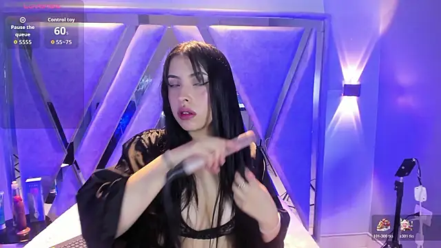  Mishell22 online show from March 28, 2026, 1:22 pm