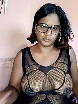 Snapshot of indianstrawberrylips4u chatting on April 20, 2026, 5:54 am indianstrawberrylips4u online show from April 20, 2026, 5:54 am