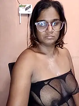 Snapshot of indianstrawberrylips4u chatting on April 30, 2026, 5:14 am indianstrawberrylips4u online show from April 30, 2026, 5:14 am