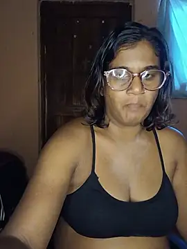 Snapshot of indianstrawberrylips4u chatting on June 19, 2026, 6:07 am indianstrawberrylips4u online show from June 19, 2026, 6:07 am