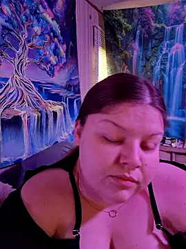 oceansworld88221 online show from March 16, 2026, 3:49 pm