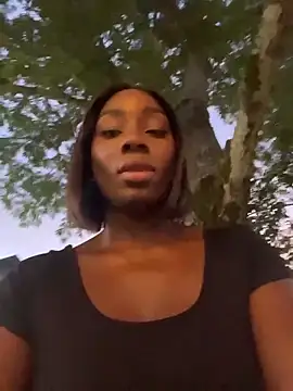 Snapshot of ZarahFerreira chatting on March 17, 2026, 11:30 pm ZarahFerreira online show from March 17, 2026, 11:30 pm