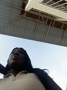 Snapshot of ZarahFerreira chatting on March 22, 2026, 10:35 pm ZarahFerreira online show from March 22, 2026, 10:35 pm