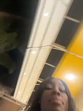 Snapshot of ZarahFerreira chatting on April 1, 2026, 12:22 am ZarahFerreira online show from April 1, 2026, 12:22 am