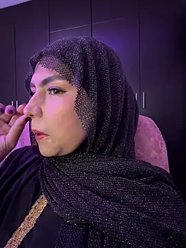 Snapshot of Darsha_Khemu chatting on April 17, 2026, 7:28 pm Darsha Khemu online show from April 17, 2026, 7:28 pm
