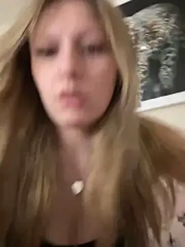 Snapshot of hyperafterdark chatting on February 21, 2026, 5:25 pm hyperafterdark online show from February 21, 2026, 5:25 pm