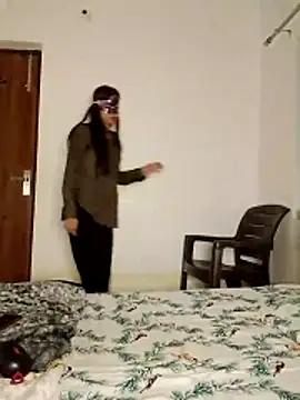 Snapshot of cute_girl_29 chatting on March 15, 2026, 2:12 pm cute girl 29 online show from March 15, 2026, 2:12 pm